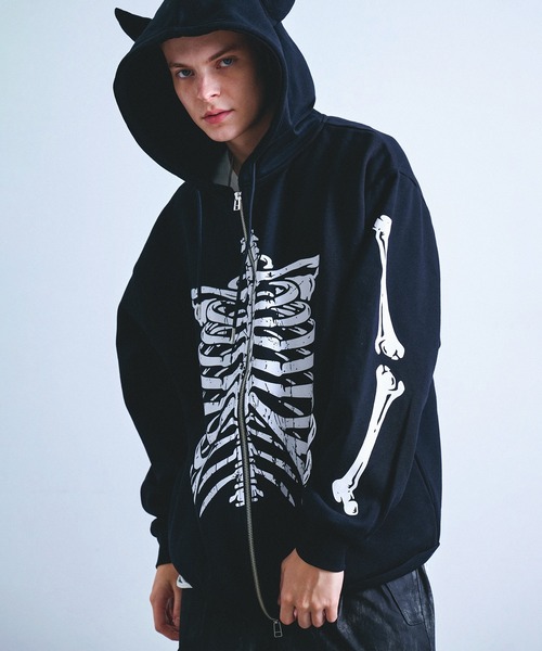 セール】ボーングラフィック デビル ツノ フードデザイン ジップ