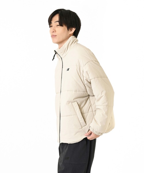 NEW BALANCE（ニューバランス）の「NB刺繍パデッドジャケット（ブルゾン・メンズ・ブラック/グレイッシュベージュ・SMALL/MEDIUM/LARGE/X-LARGE/XX-LARGE）」の8枚目の写真