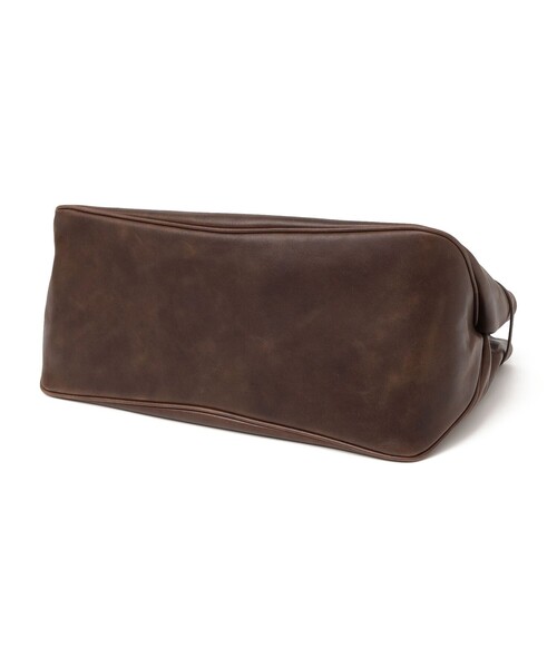 MARGE SHERWOOD（マージシャーウッド）の「MARGESHERWOOD:GRANDMA USED BAG LARGE（ショルダーバッグ・レディース・ブラウン・ONE SIZE）」の2枚目の写真