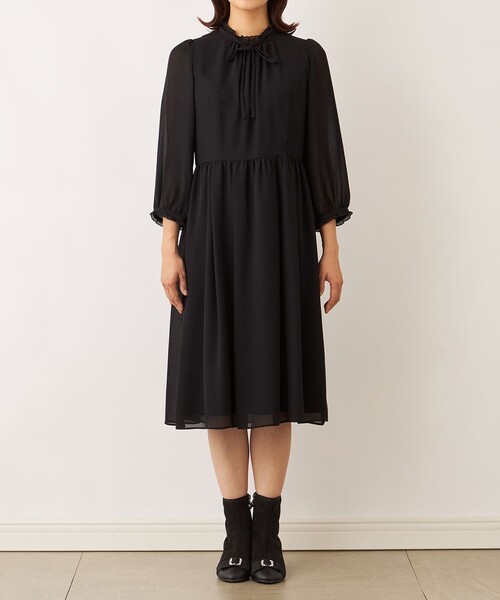 TO BE CHIC(トゥー ビー シック)の「ブラックジョーゼット ワンピース(ワンピース・レディース・ブラック・40/42)」の7枚目の写真
