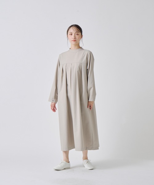 Kelen（ケレン）の「「KELEN / ケレン」タックデザインワンピース（ワンピース・レディース・ブラック/グレイッシュベージュ/ネイビー・S/M）」の8枚目の写真