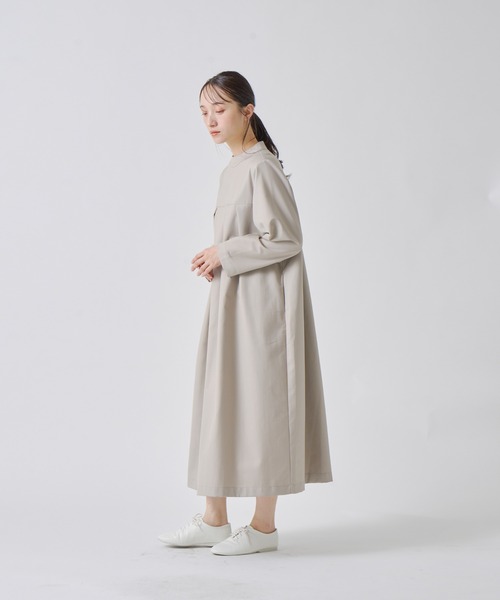 Kelen（ケレン）の「「KELEN / ケレン」タックデザインワンピース（ワンピース・レディース・ブラック/グレイッシュベージュ/ネイビー・S/M）」の11枚目の写真