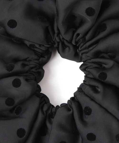 GLOBAL WORK（グローバルワーク）の「ドットシュシュ/600823（その他ヘアアクセサリー・レディース・オフホワイト/ブラック/ダークブラウン・FREE）」の5枚目の写真