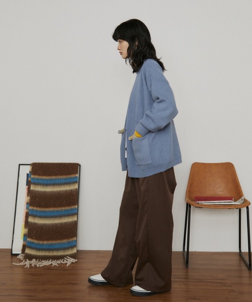 MERLOT（メルロー）の「オーバーサイズVネックカーディガン（カーディガン/ボレロ・レディース・グレー/ライトブルー・FREE）」の18枚目の写真