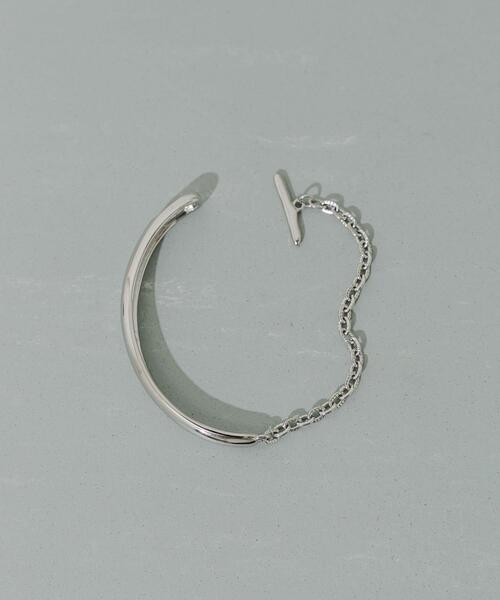 SMELLY（スメリー）の「ステンレスカーブバーマンテルブレスレット（ブレスレット・レディース・シルバー・-）」の2枚目の写真