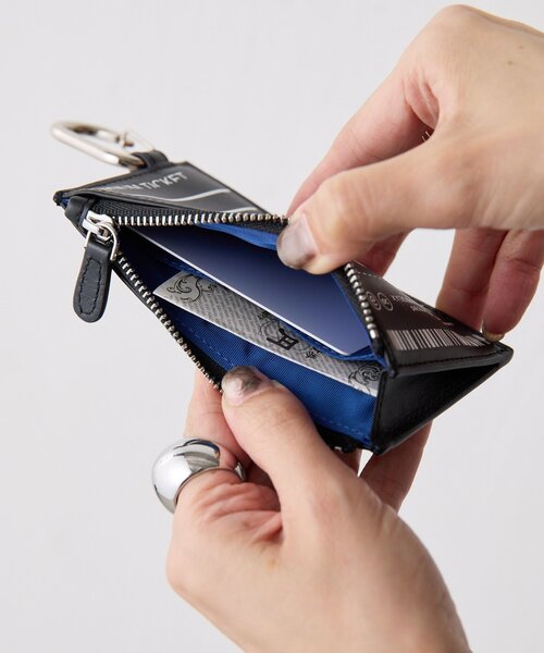 ear PAPILLONNER（イアパピヨネ）の「《インフルエンサーouchi企画》チケットフラグメントケース（カードケース・レディース・ブラック/ブルー・FREE）」の12枚目の写真