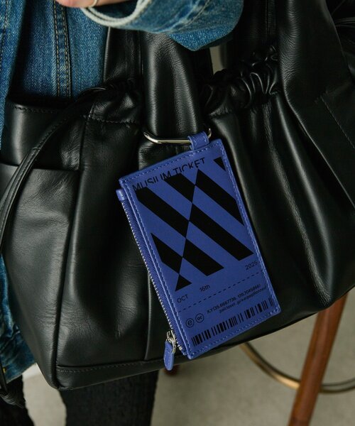 ear PAPILLONNER（イアパピヨネ）の「《インフルエンサーouchi企画》チケットフラグメントケース（カードケース・レディース・ブラック/ブルー・FREE）」の21枚目の写真