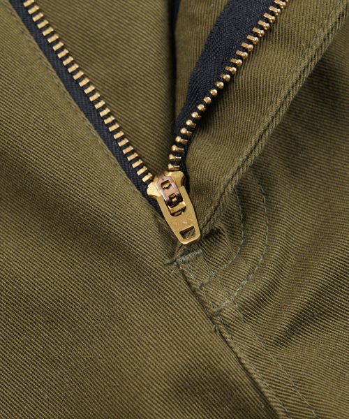FRIZMWORKS(フリズムワークス)の「WASHED OFFICER CHINO SHORTS _ OLIVE(その他パンツ・メンズ・その他・SMALL/MEDIUM/LARGE/X-LARGE)」の6枚目の写真