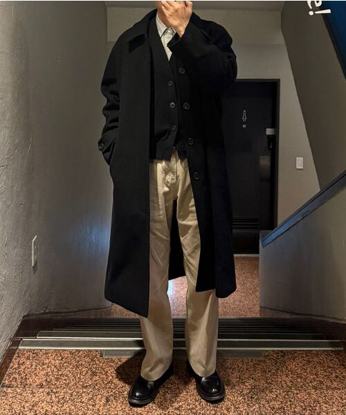 MUSINSA STANDARD（ムシンサスタンダード）の「カシミアブレンド特大バルマカンコート[ブラック]（チェスターコート・メンズ・その他・X-LARGE/XX-LARGE/MEDIUM/LARGE）」の13枚目の写真