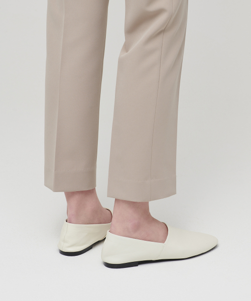 MUSINSA STANDARD WOMAN(ムシンサスタンダードウーマン)の「レディースフルイドスリムストレートスラックス【ベージュ】(スラックス・レディース・その他・34/30/31/24/28/29)」の7枚目の写真