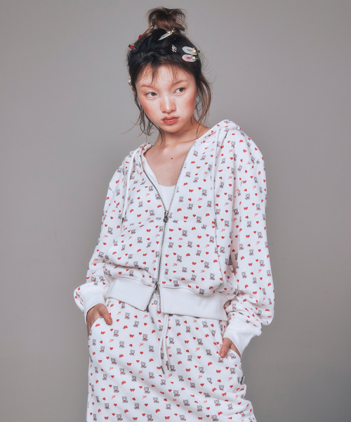 PETITE PATTERN HOOD ZIP‑UP WHITE — худи на молнии с мелким паттерном, белое
