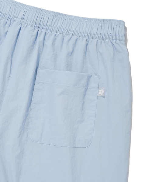 Wacky WiLLy(ワッキーウィリー)の「ウィメンズナイロンバンディングショートパンツスカイブルー(その他パンツ・レディース・その他・SMALL/MEDIUM)」の6枚目の写真