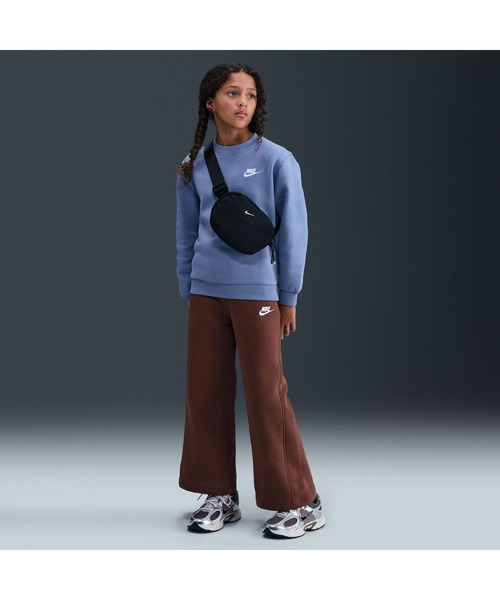 NIKE(ナイキ)の「ナイキ NIKE ナイキ YTH NSW クラブ LBR フリース L/S クルー(スウェット・キッズ・ブルーグレー/ピンク/レッド/オレンジ・130cm/140cm/150cm/160cm)」の11枚目の写真