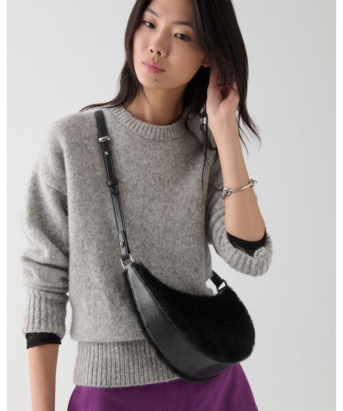 kate spade new york（ケイトスペード ニューヨーク）の「ケーエスデュオ シアリング ベア クロスボディ バッグ（ショルダーバッグ・レディース・ブラック・ONESIZE）」の2枚目の写真