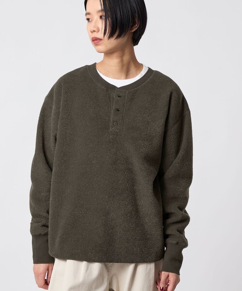 CITEN(シテン)の「<CITEN>裏起毛2WAYヘンリートップ(Tシャツ/カットソー・レディース・ダークグレー/イエロー/オフホワイト・FREE)」の3枚目の写真