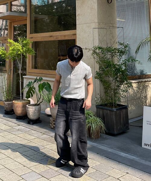 BER DE NOIR(ベールドノワール)の「カーブドツーピンタックサイドデニムパンツ(ブラック)(デニムパンツ・メンズ・その他・SMALL/MEDIUM/LARGE)」の4枚目の写真