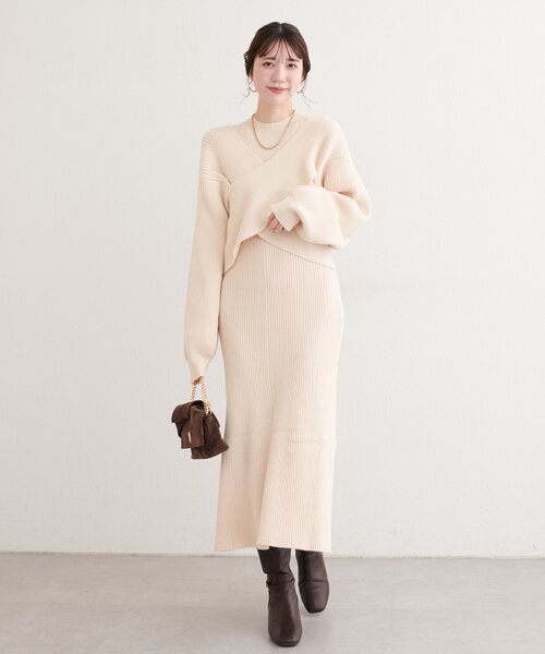natural couture(ナチュラルクチュール)の「前後2WAYクロスリボンニット×ワンピースSET(ワンピース・レディース・ベージュ/ボルドー/チャコールグレー/アイボリー・MEDIUM/LARGE)」の9枚目の写真