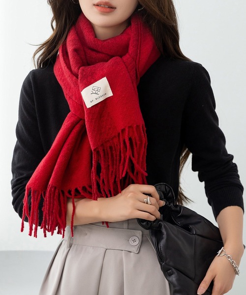 DAY CLOSET（デイ クローゼット）の「【182×58cm大判/ブランケット/マフラー】ワンポイントタグボリュームフリンジストール レディース（ストール/ショール・レディース・ブラウン/グレイッシュベージュ/ブルー/グレー/ネイビー/ダークグレー/レッド・ONE SIZE）」の11枚目の写真