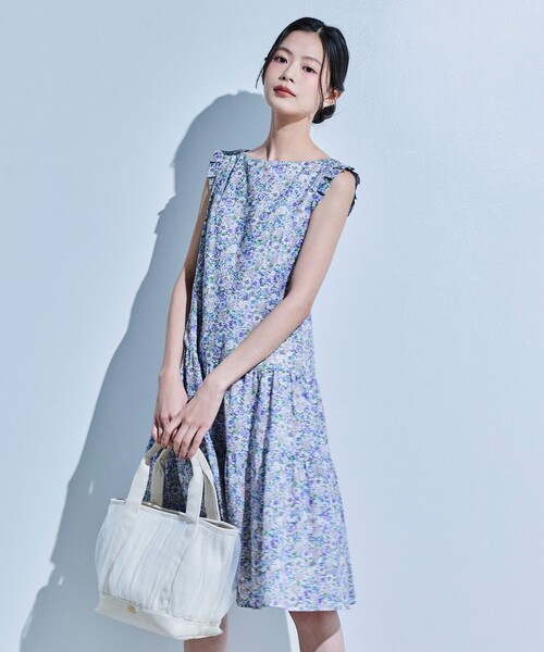 TOCCA(トッカ)の「GATHER TULLE TOTE キャンバストート(トートバッグ・レディース・ブラック系/アイボリー系・F)」の5枚目の写真