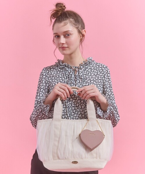 TOCCA(トッカ)の「GATHER TULLE TOTE キャンバストート(トートバッグ・レディース・ブラック系/アイボリー系・F)」の9枚目の写真