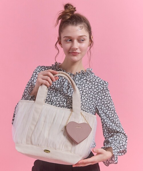 TOCCA(トッカ)の「GATHER TULLE TOTE キャンバストート(トートバッグ・レディース・ブラック系/アイボリー系・F)」の10枚目の写真