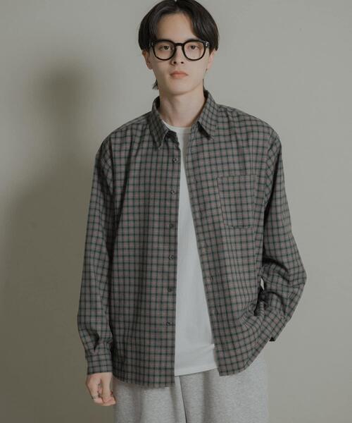 SENSE OF PLACE by URBAN RESEARCH（センスオブプレイスバイアーバンリサーチ）の「ニュアンスチェックロングスリーブネルシャツ（シャツ/ブラウス・メンズ・ブラウン/グレー/ネイビー・LARGE/MEDIUM）」の4枚目の写真