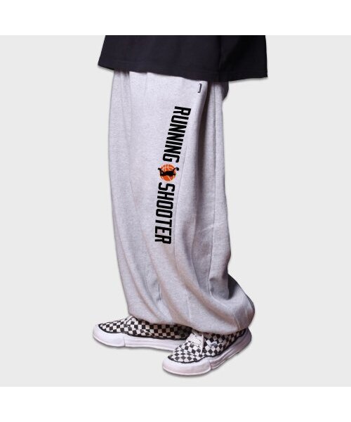 RESPECT（リスペクト）の「running shooter sweat pants (grey)（スウェットパンツ・メンズ・その他・MEDIUM/LARGE）」の2枚目の写真