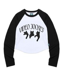 Video Jockey（ビデオジョッキー）の「ニャンニャンニャン ラグランクロップLS Tシャツ [ブラック]（Tシャツ/カットソー）」
