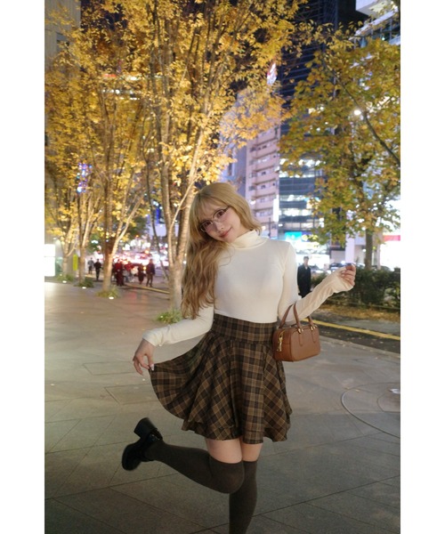 MISTREASS(ミストレアス)の「Plaid Tiered High Waist Mini Skirt(スカート・レディース・ブラック/ブラウン・FREE)」の11枚目の写真