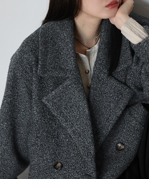 J by blue(ジェイバイブルー)の「プードルボアショートコート(ピーコート・レディース・ベージュ/グレー系・MEDIUM)」の16枚目の写真