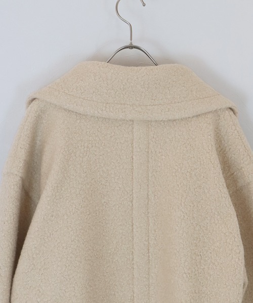 J by blue(ジェイバイブルー)の「プードルボアショートコート(ピーコート・レディース・ベージュ/グレー系・MEDIUM)」の10枚目の写真