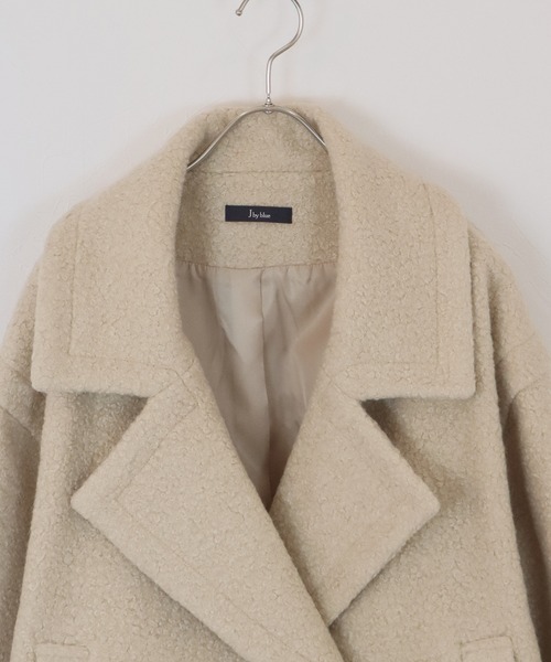 J by blue(ジェイバイブルー)の「プードルボアショートコート(ピーコート・レディース・ベージュ/グレー系・MEDIUM)」の11枚目の写真