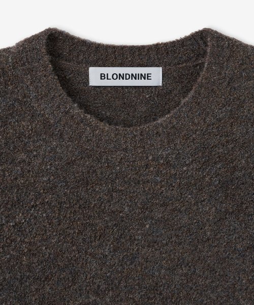 BLOND9(ブロンドナイン)の「ソフトウールブクレラウンドニット_ブラウン(ニット/セーター・メンズ・ブラウン・LARGE/MEDIUM/X-LARGE)」の3枚目の写真