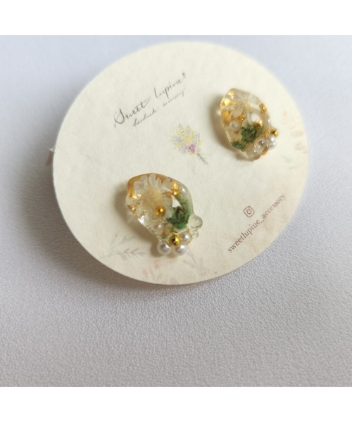 tone(トーン)の「【Sweetlupine】【Sweetlupine】小さな宝石【グリーン】小ぶり フラワー カスミ草 レジン ♡ ニッケルイヤリング(MA)(イヤリング・レディース・グリーン・FREE)」の6枚目の写真