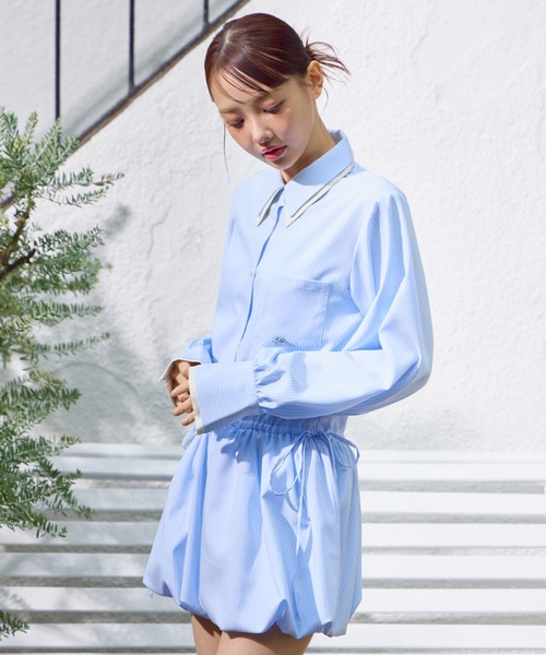 Lallana(ララーナ)の「Layered Collar Balloon Shirt Dress / レイヤードカラーバルーンシャツワンピース(シャツワンピース・レディース・アイボリー/ブルー・FREE/SMALL)」の5枚目の写真