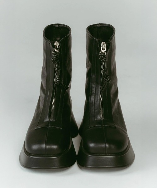 Knuth Marf(クヌースマーフ)の「front zip platform boots(ブーツ・レディース・ブラウン/ブラック・24cm/25cm/23cm)」の1枚目の写真