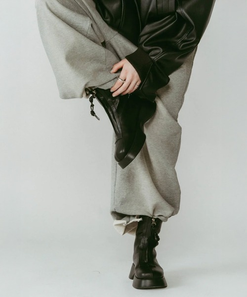 Knuth Marf(クヌースマーフ)の「front zip platform boots(ブーツ・レディース・ブラウン/ブラック・24cm/25cm/23cm)」の5枚目の写真