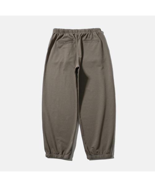 MOIF（モイフ）の「[AW25] BAGGY SWEAT PANTS / OLIVE（スウェットパンツ・メンズ・その他・1(S)/2(M)/3(L)）」の3枚目の写真
