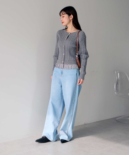 earth music&ecology（アースミュージックアンドエコロジー）の「【2026SS】プリーツレイヤーケーブルニットカーディガン（カーディガン/ボレロ・レディース・グレー/アイボリー/ネイビー・FREE）」の10枚目の写真