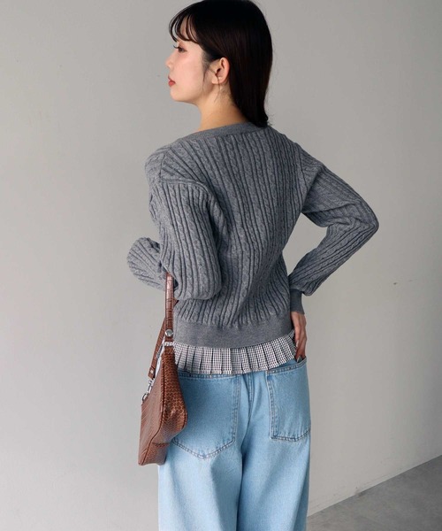 earth music&ecology（アースミュージックアンドエコロジー）の「【2026SS】プリーツレイヤーケーブルニットカーディガン（カーディガン/ボレロ・レディース・グレー/アイボリー/ネイビー・FREE）」の5枚目の写真