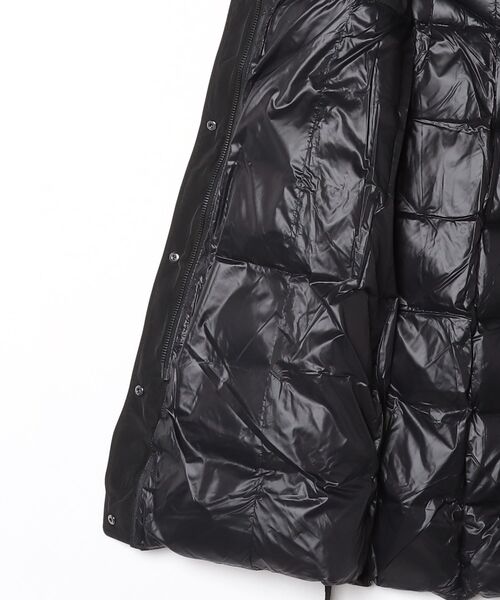 Mackage（マッカージュ）の「MACKAGE CORALIA Hooded Light Down Coat マッカージュ コラリア フーデット ライト ダウンコート（ダウンジャケット/コート・レディース・ブラック・MEDIUM/SMALL/X-SMALL）」の17枚目の写真