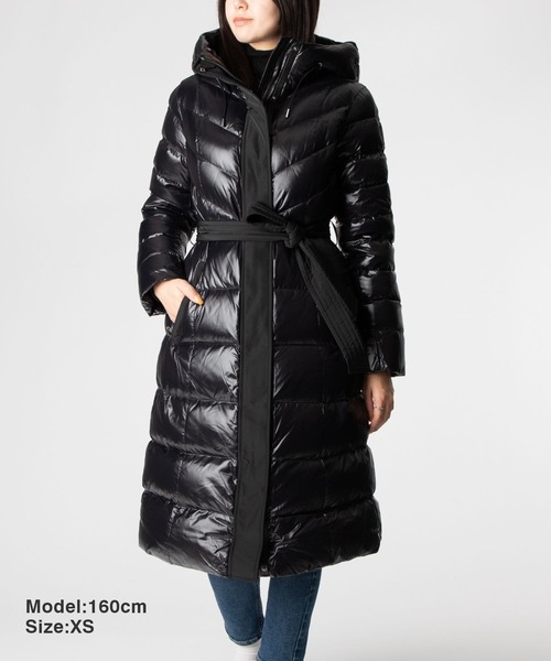 Mackage（マッカージュ）の「MACKAGE CORALIA Hooded Light Down Coat マッカージュ コラリア フーデット ライト ダウンコート（ダウンジャケット/コート・レディース・ブラック・MEDIUM/SMALL/X-SMALL）」の2枚目の写真