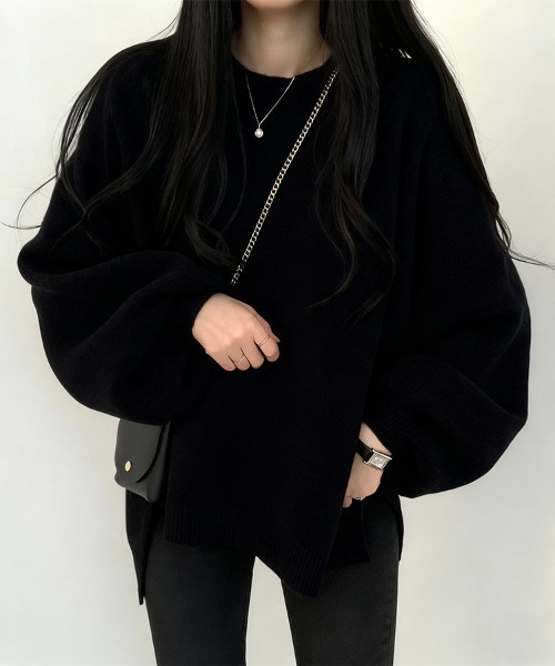ReRe(リリ)の「オーバーサイズスリットニット(ニット/セーター・レディース・ベージュ/ワインレッド/ダークブラウン/グレー/ブラック・FREE)」の8枚目の写真