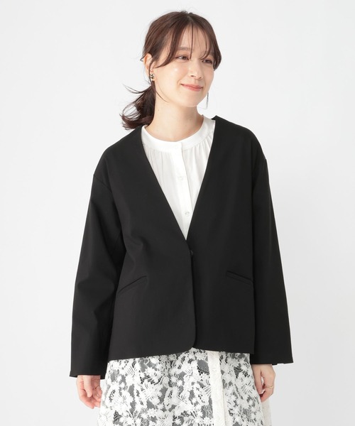 studio CLIP（スタディオクリップ）の「【WEB限定】楽ストレッチボタンジャケット[プラスサイズあり]《オケージョン2026SS》（ノーカラージャケット・レディース・ブラック/ライトベージュ/ネイビー・MEDIUM/LARGE/ﾌﾘｰ(L)）」の6枚目の写真