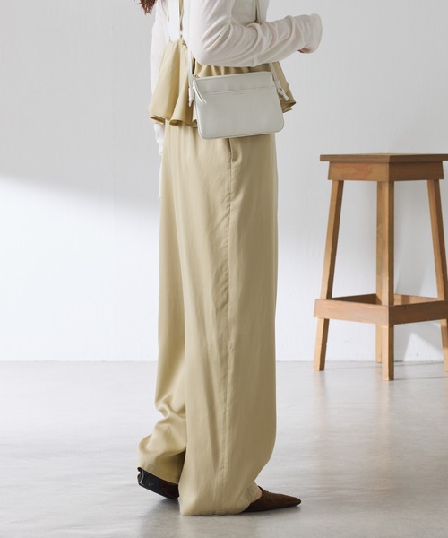 COLLAGE GALLARDAGALANTE（コラージュガリャルダガランテ）の「ラッフルサスペンダーパンツ（その他パンツ・レディース・ブラック/ベージュ・FREE）」の19枚目の写真