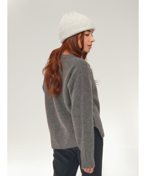 ACUD(アクド)の「Raccoon Fox Round neck Knit _Grey(ニット/セーター・レディース・グレー・FREE)」の3枚目の写真