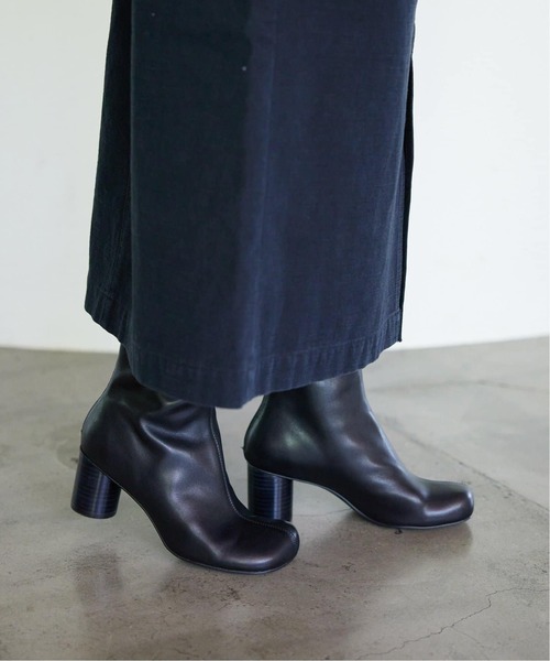 SLOBE IENA（スローブイエナ）の「《追加4》SLOBE スクエアトゥショートブーツ（ブーツ・レディース・ブラック・23cm/23.5cm/24cm/24.5cm/25cm）」の16枚目の写真