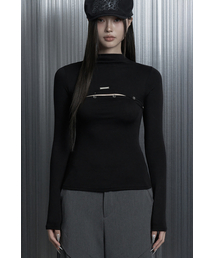 On-Off Button Split Long Sleeve Tee (Black)