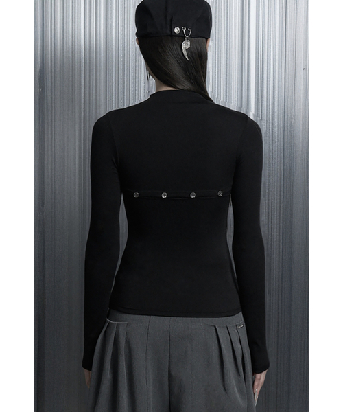 On-Off Button Split Long Sleeve Tee (Black) | 激安通販のイーサプライ
