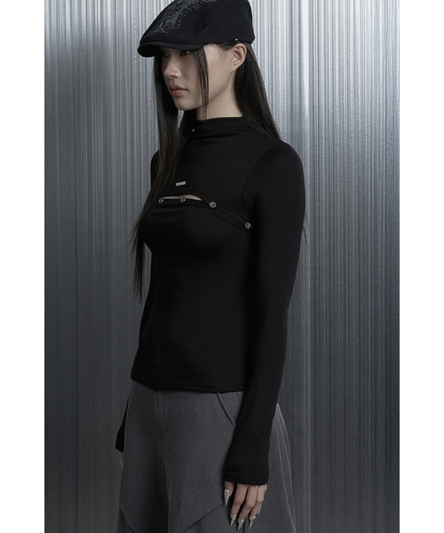 ETRE AU SOMMET(エトレオソメ)の「On-Off Button Split Long Sleeve Tee (Black)(Tシャツ/カットソー・レディース・その他・FREE)」の3枚目の写真